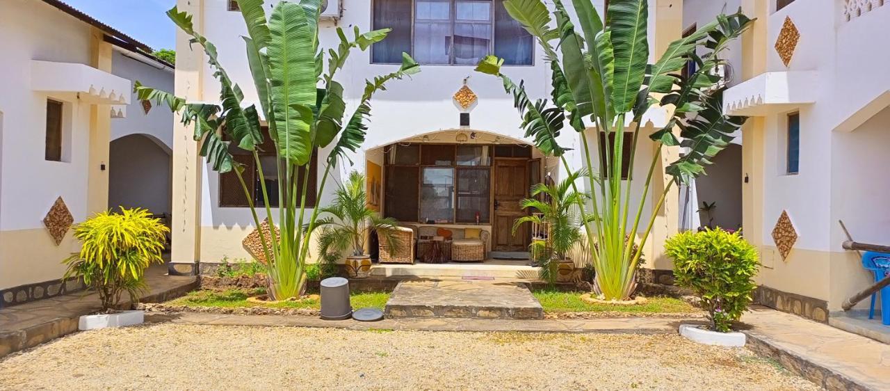 Simba Apartments Diani Beach Εξωτερικό φωτογραφία
