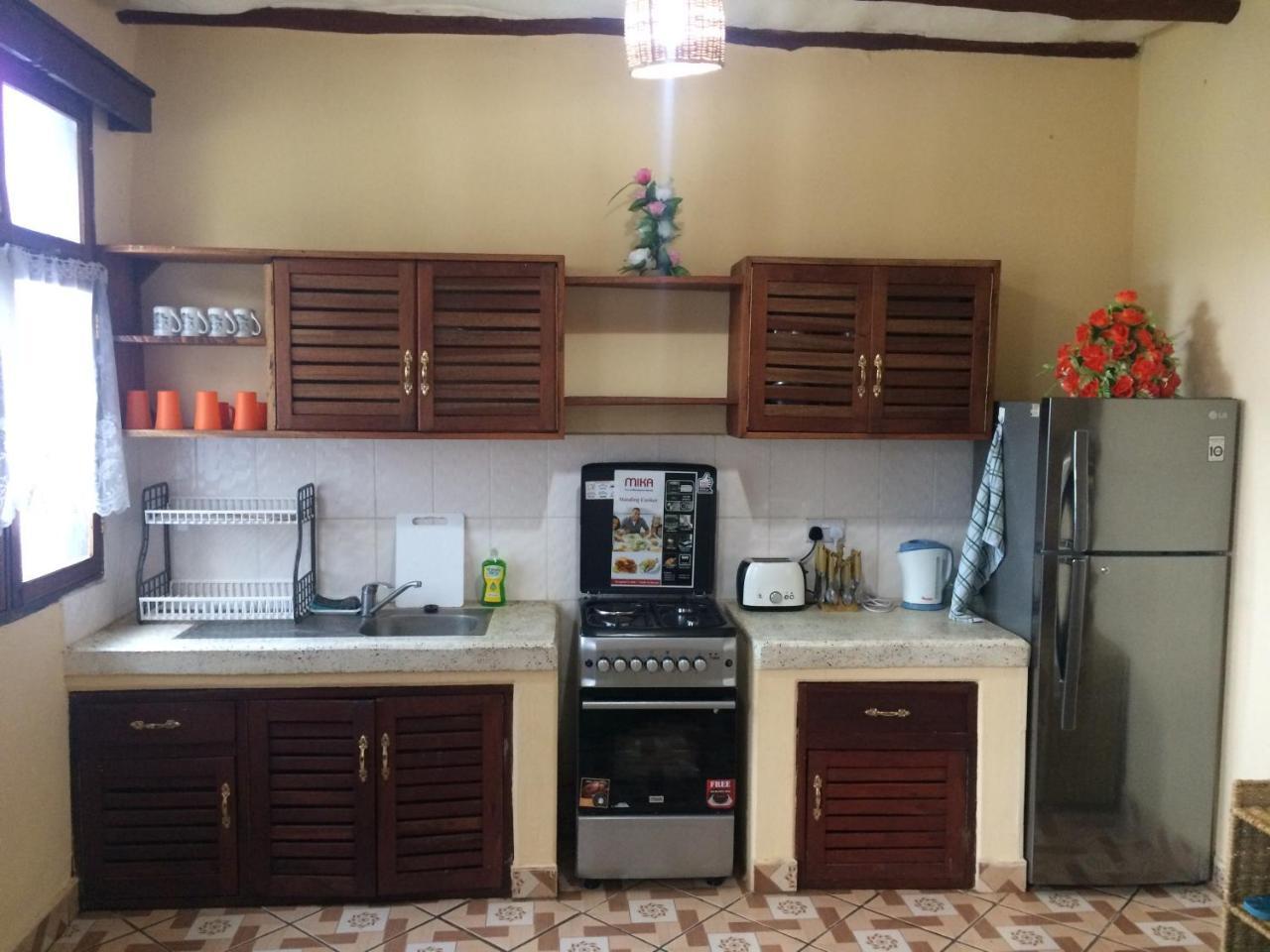 Simba Apartments Diani Beach Εξωτερικό φωτογραφία